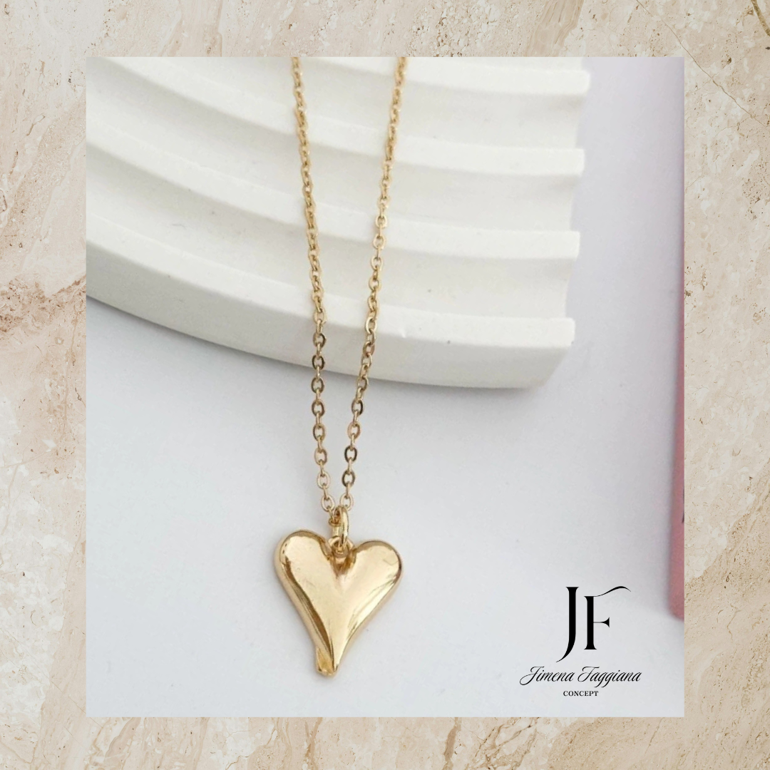 Collar corazon acero dorado