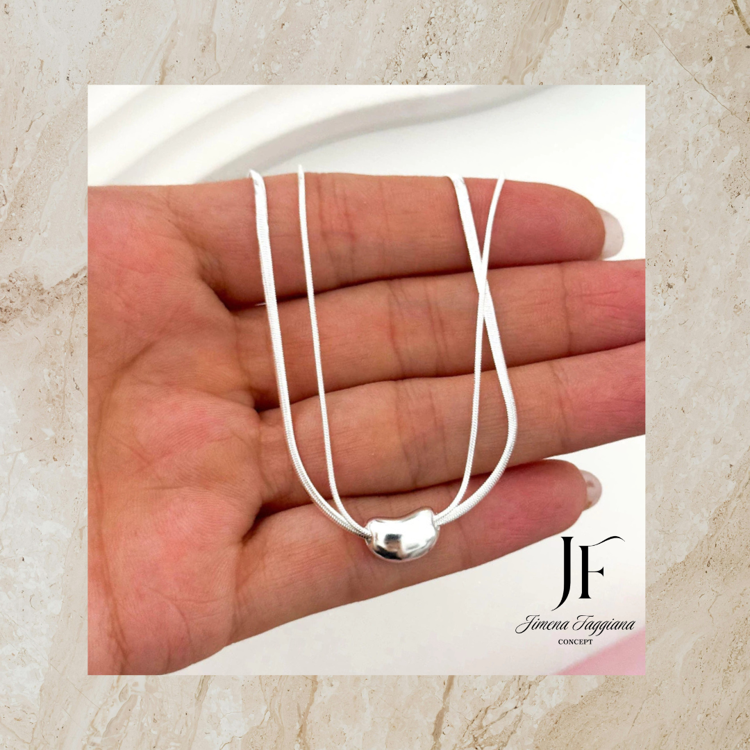 Collar doble cadena y dije