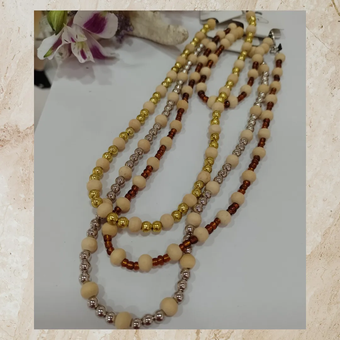 Collares cuentas de madera - Jimena Faggiana Concept
