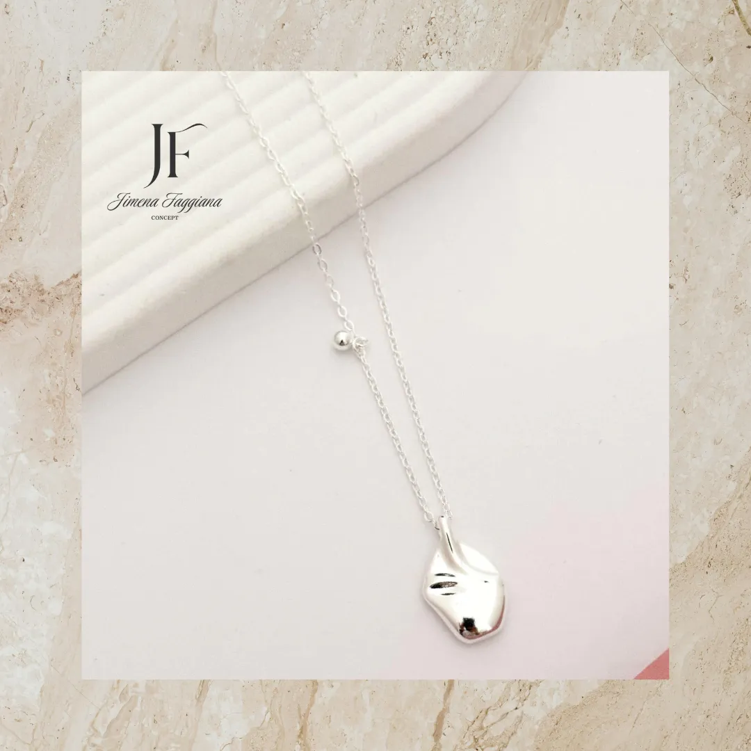 Collar acero con colgante oval - Jimena Faggiana Concept