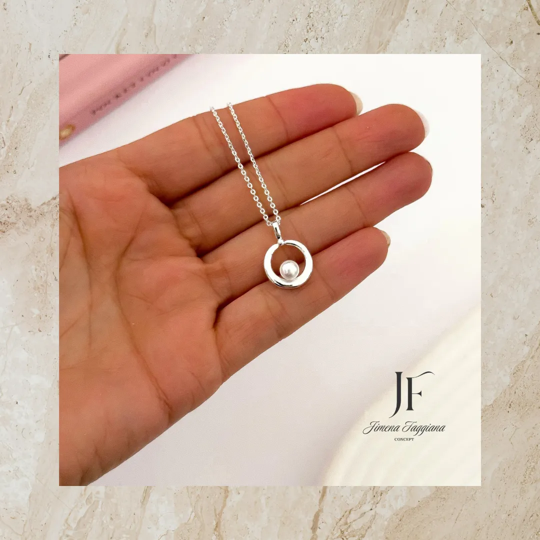 Collar perla y circulo en acero blanco - Jimena Faggiana Concept